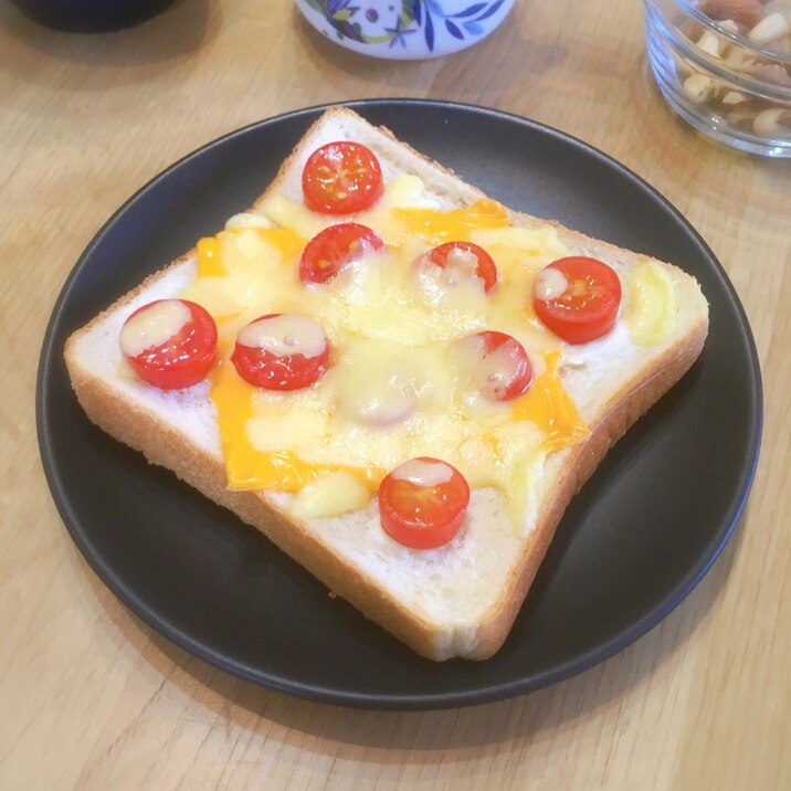 3種のチーズでモーニングトースト♪